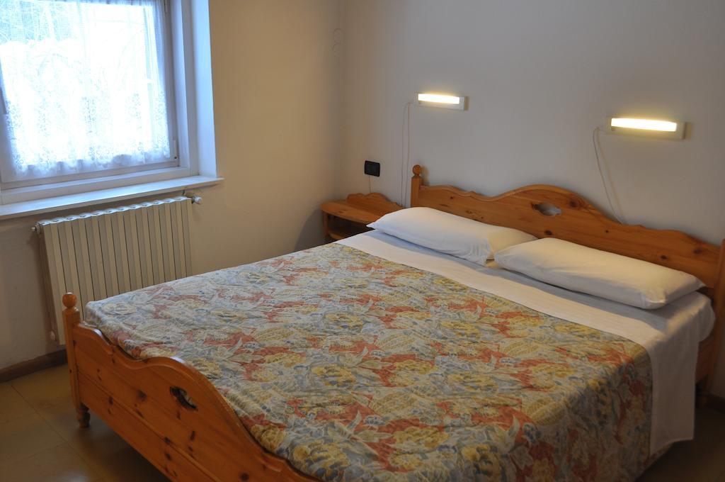Casa Alpina Dobbiaco Hotel Cameră foto