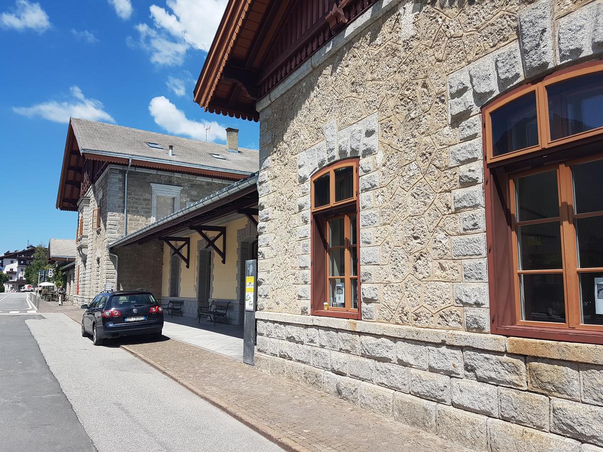 Casa Alpina Dobbiaco Hotel Exterior foto